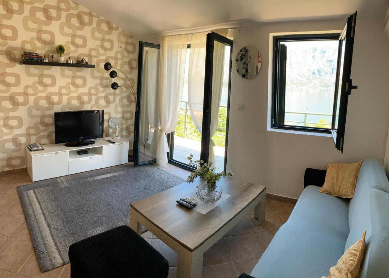 Apartman Barbara Cattaro Esterno foto