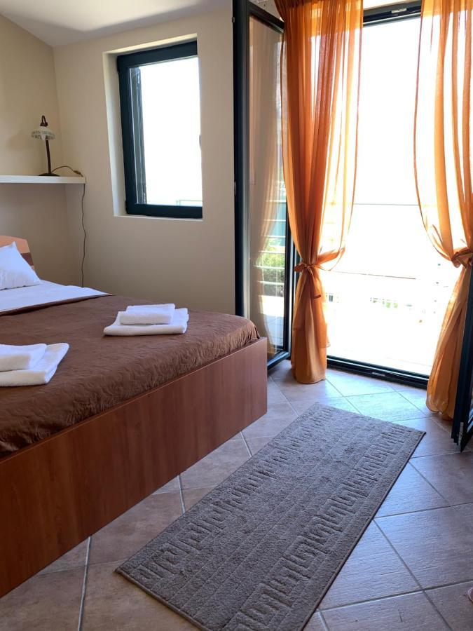 Apartman Barbara Cattaro Esterno foto