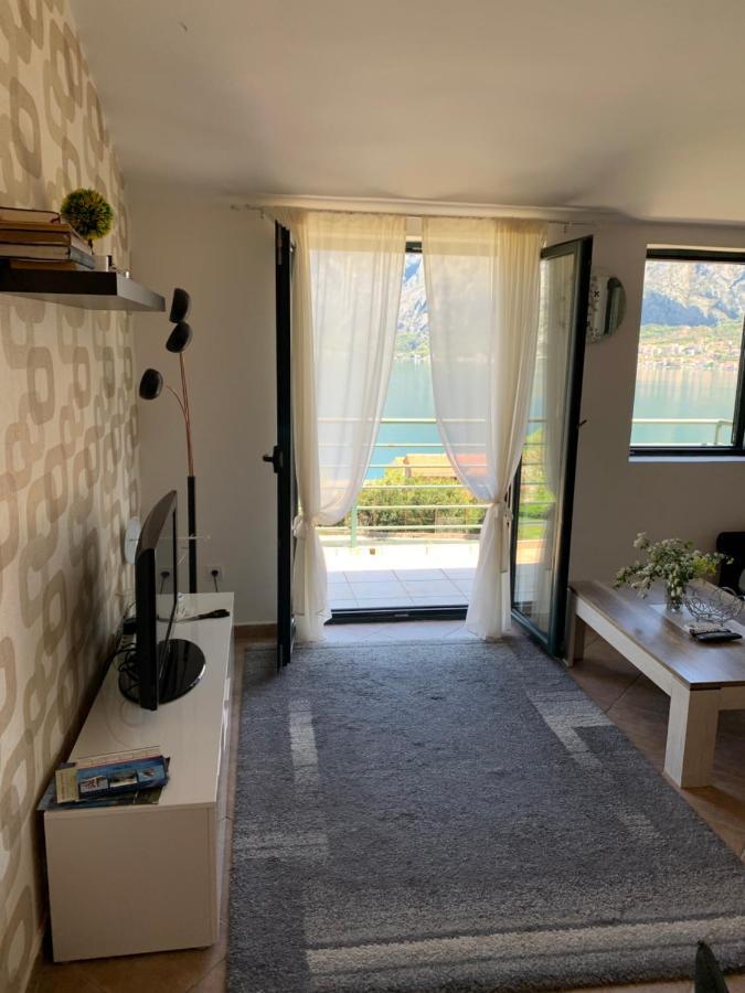 Apartman Barbara Cattaro Esterno foto